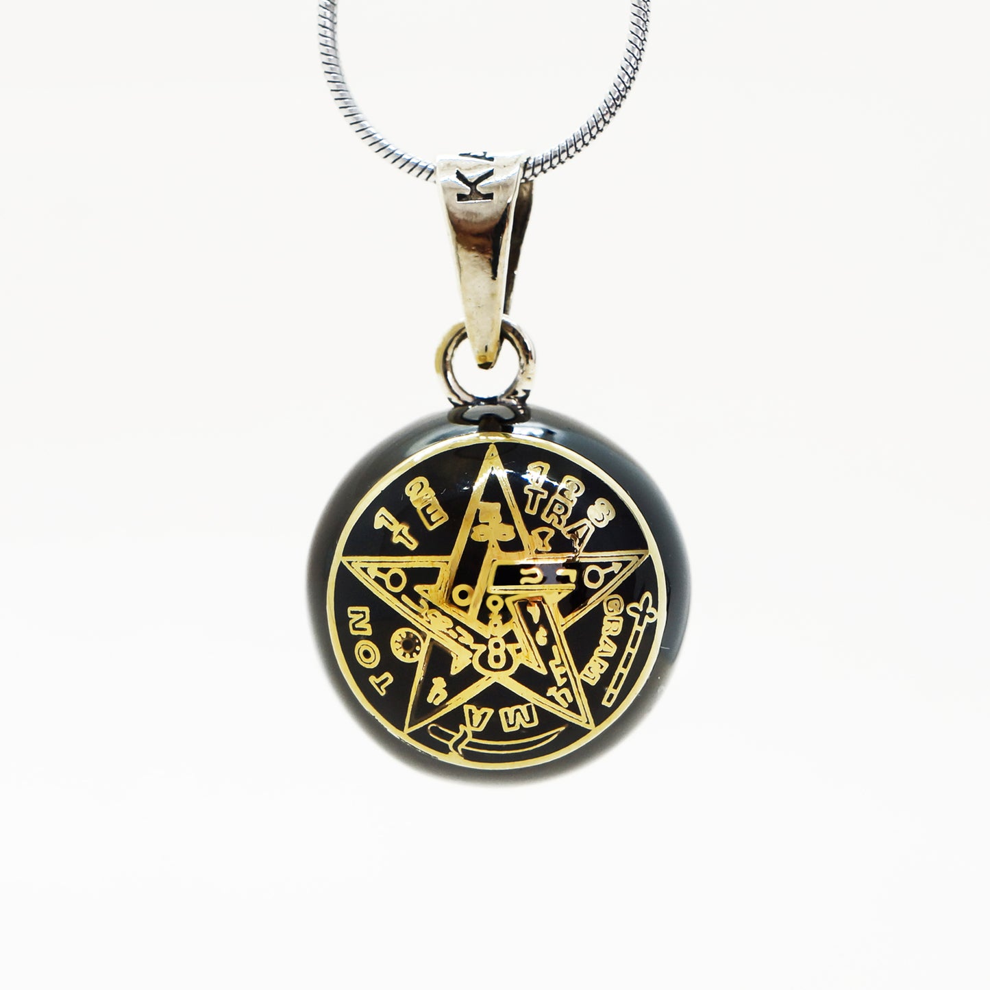 Tetragramaton negro ch