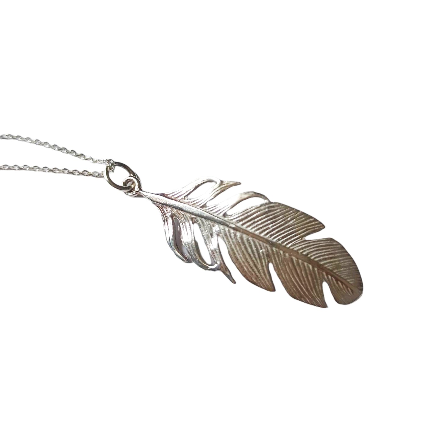 Dije de Pluma en Plata Ley 925 y oro