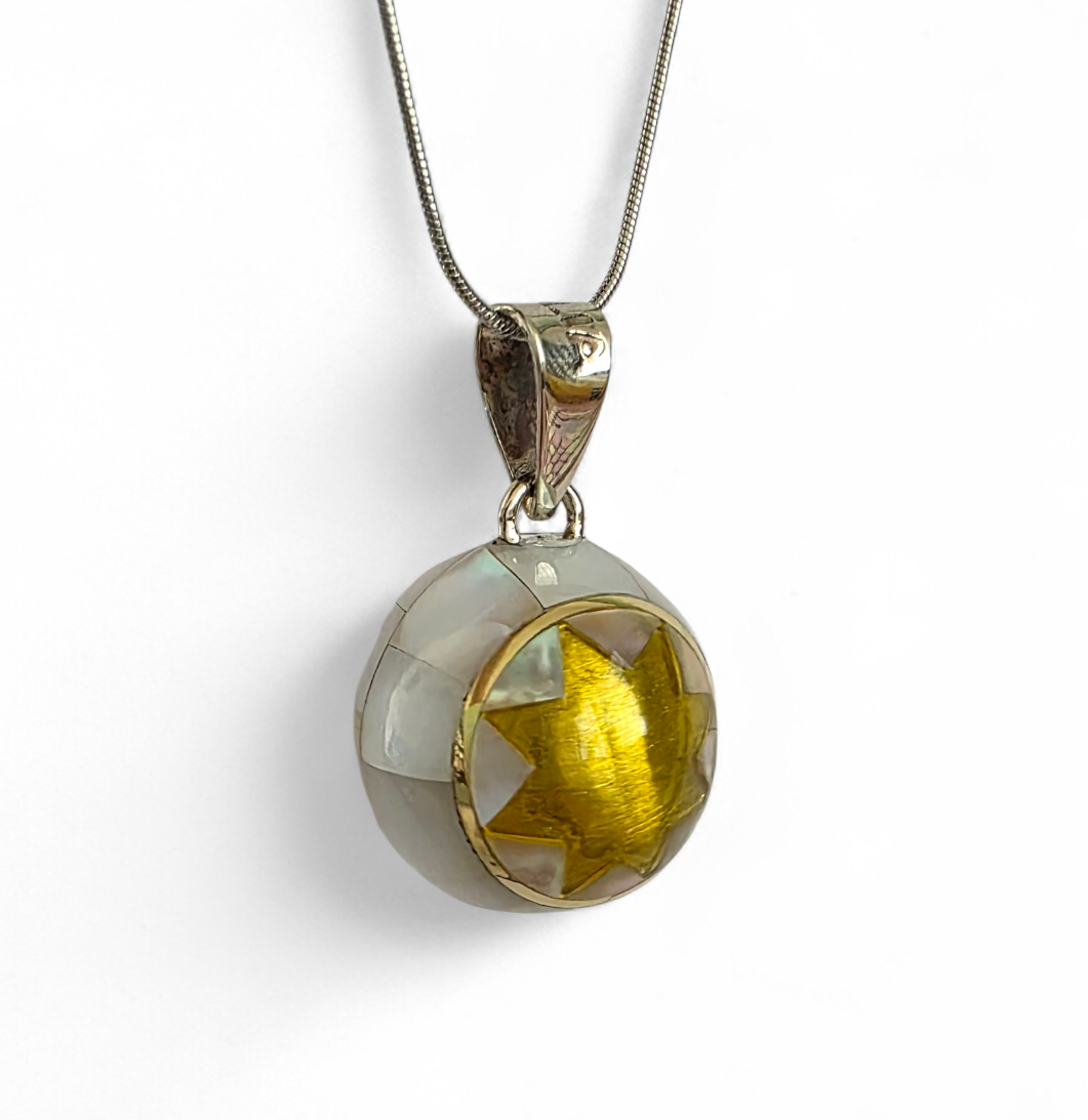 Estrella en Madreperla blanca